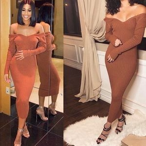 Off shoulder maxi ribbed rust dress